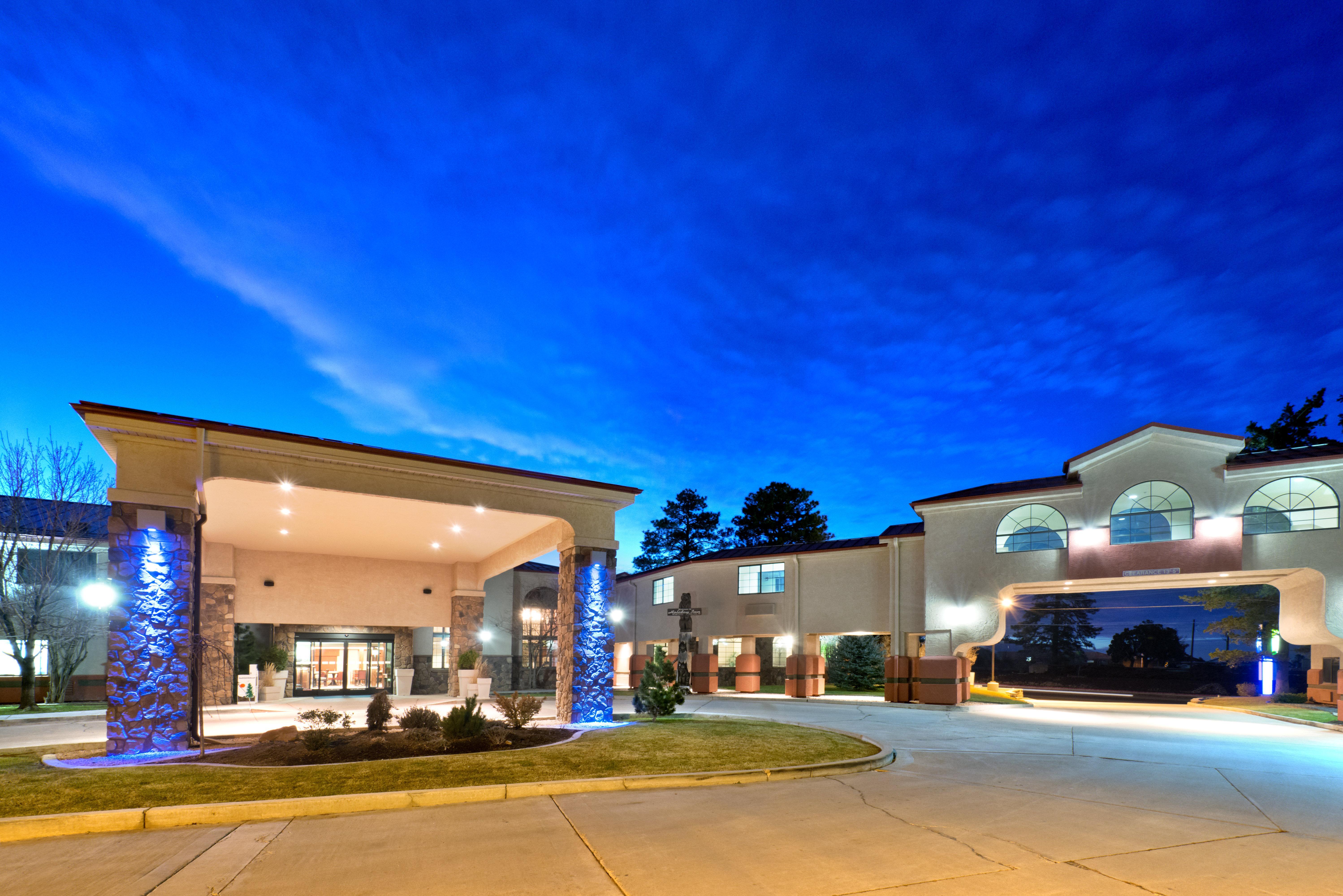 Holiday Inn Express Show Low By Ihg Exterior foto
